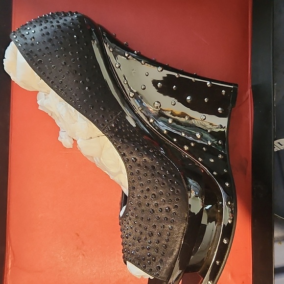 Wedges - Picture 12 of 16